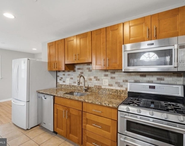 9017 Rhode Island Avenue - Photo Thumbnail 7
