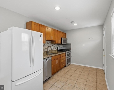 9017 Rhode Island Avenue - Photo Thumbnail 5