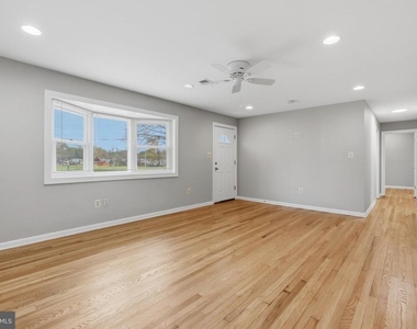 9017 Rhode Island Avenue - Photo Thumbnail 2