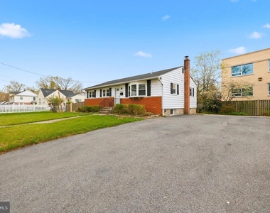 9017 Rhode Island Avenue - Photo Thumbnail 31