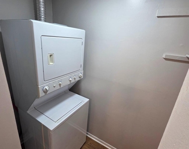 10108 Campus Way S - Photo Thumbnail 8