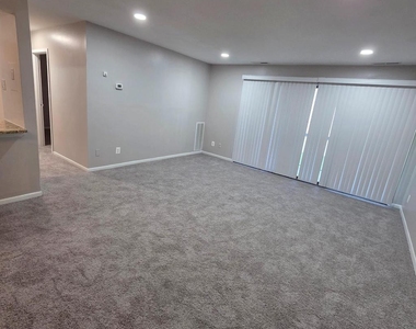 10108 Campus Way S - Photo Thumbnail 2