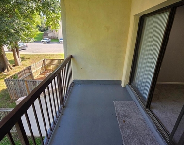 10108 Campus Way S - Photo Thumbnail 1