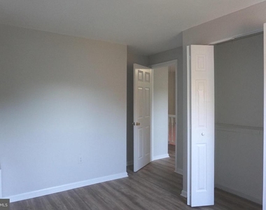 19 Shady Spring Place - Photo Thumbnail 18
