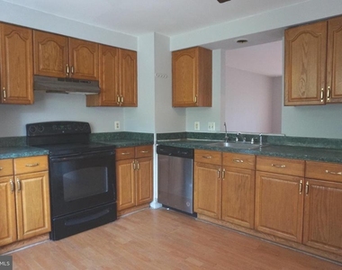 19 Shady Spring Place - Photo Thumbnail 5