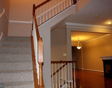 1503 Regent Manor Court - Photo Thumbnail 3