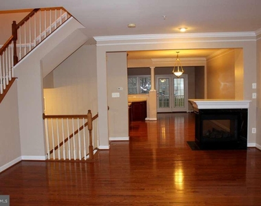1503 Regent Manor Court - Photo Thumbnail 2