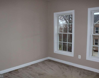 1503 Regent Manor Court - Photo Thumbnail 9