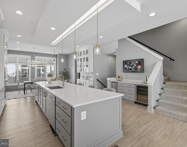 8215 River Road - Photo Thumbnail 4