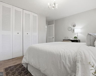 10636 Montrose Avenue - Photo Thumbnail 18