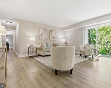 10636 Montrose Avenue - Photo Thumbnail 2