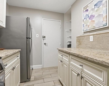 10636 Montrose Avenue - Photo Thumbnail 13