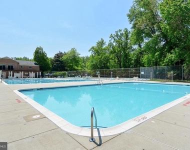 10636 Montrose Avenue - Photo Thumbnail 33