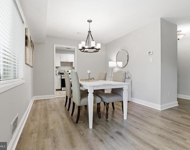 10636 Montrose Avenue - Photo Thumbnail 6