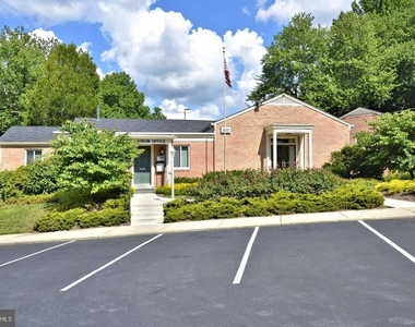 10636 Montrose Avenue - Photo Thumbnail 34