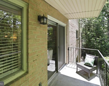 10636 Montrose Avenue - Photo Thumbnail 26