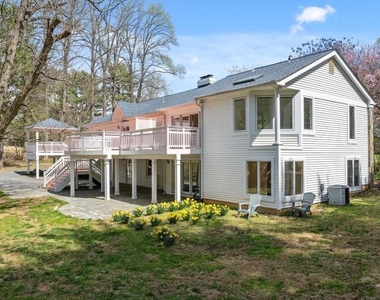 13200 Foxden Drive - Photo Thumbnail 6