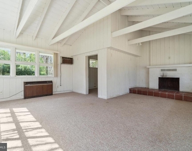 13200 Foxden Drive - Photo Thumbnail 12