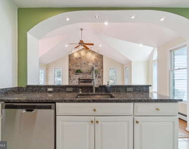 13200 Foxden Drive - Photo Thumbnail 37