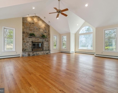 13200 Foxden Drive - Photo Thumbnail 31