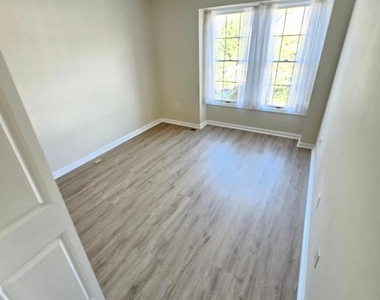 17917 Cottonwood Terrace - Photo Thumbnail 29