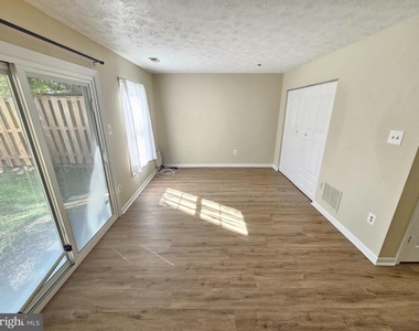 17917 Cottonwood Terrace - Photo Thumbnail 7