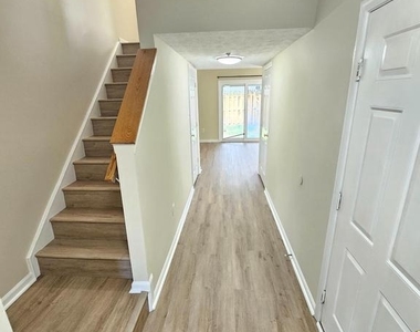 17917 Cottonwood Terrace - Photo Thumbnail 4