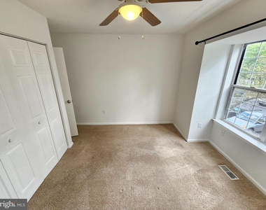 2939 Shepperton Terrace - Photo Thumbnail 20