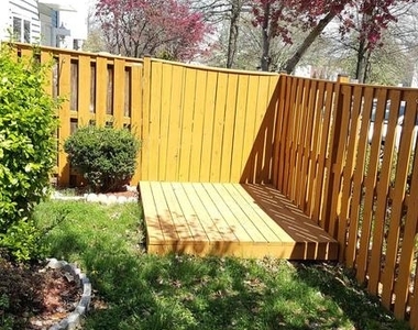 2939 Shepperton Terrace - Photo Thumbnail 27