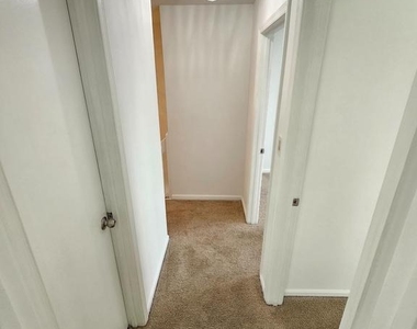 2939 Shepperton Terrace - Photo Thumbnail 2