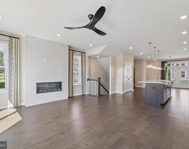 26401 Sir Jamie Terrace - Photo Thumbnail 9