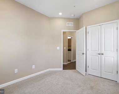 26401 Sir Jamie Terrace - Photo Thumbnail 28