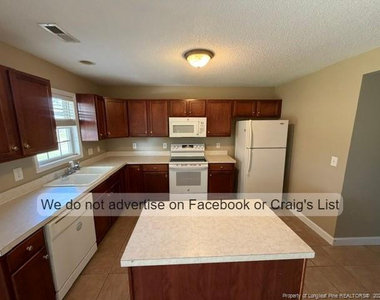 226 Leggett Drive - Photo Thumbnail 5