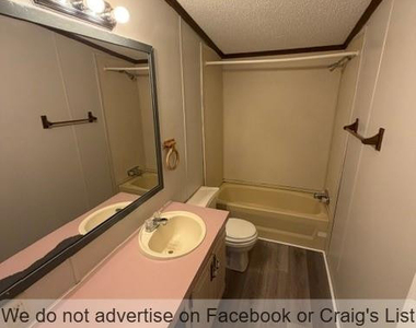 1103 Mackintosh Court - Photo Thumbnail 7