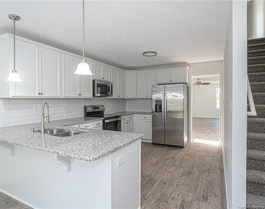 907 Rochester Drive - Photo Thumbnail 13