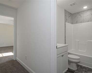 907 Rochester Drive - Photo Thumbnail 20
