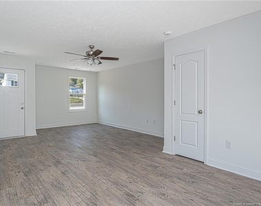907 Rochester Drive - Photo Thumbnail 7
