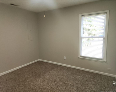 5598 Quietwood Place - Photo Thumbnail 5