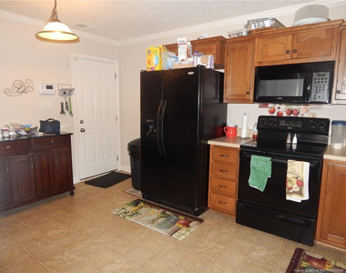 2233 Cliffswallow Drive - Photo Thumbnail 6