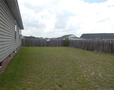 2233 Cliffswallow Drive - Photo Thumbnail 2