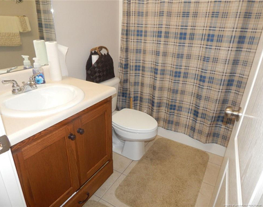 2233 Cliffswallow Drive - Photo Thumbnail 9