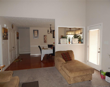 2233 Cliffswallow Drive - Photo Thumbnail 3