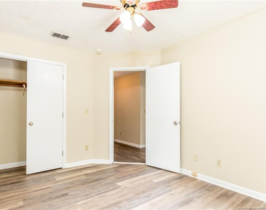 1018 Wood Creek Drive - Photo Thumbnail 4