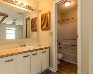 1018 Wood Creek Drive - Photo Thumbnail 10