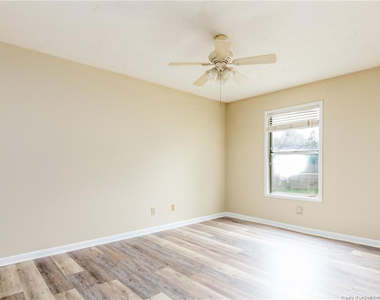 1018 Wood Creek Drive - Photo Thumbnail 8
