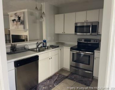 380 Bubble Creek Court - Photo Thumbnail 6