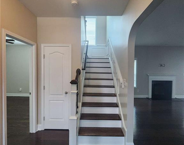 113 Tellmont Street - Photo Thumbnail 19