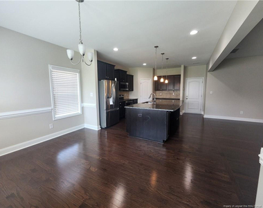 113 Tellmont Street - Photo Thumbnail 12