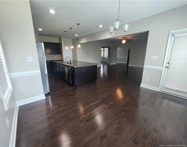 113 Tellmont Street - Photo Thumbnail 13