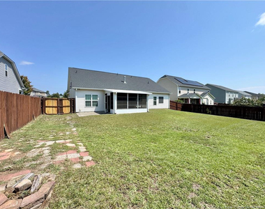 1012 Ronald Reagan Drive - Photo Thumbnail 18